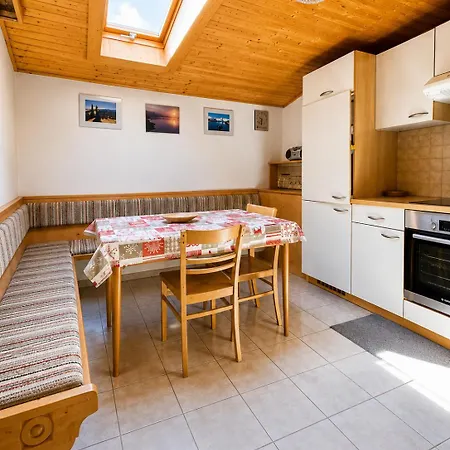 Lägenhet Rustikales Pitztaler Alpenhaus Am Bach Mit Grossem Balkon Sankt Leonhard im Pitztal