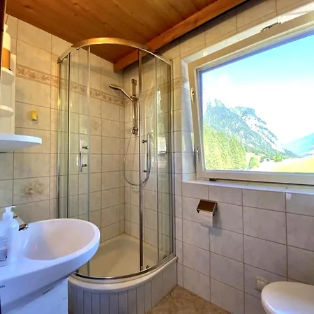 Lägenhet Rustikales Pitztaler Alpenhaus Am Bach Mit Grossem Balkon