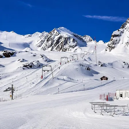 Rustikales Pitztaler Alpenhaus Am Bach Mit Grossem Balkon Lägenhet Sankt Leonhard im Pitztal