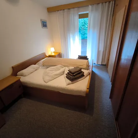 Rustikales Pitztaler Alpenhaus Am Bach Mit Grossem Balkon Lägenhet Sankt Leonhard im Pitztal